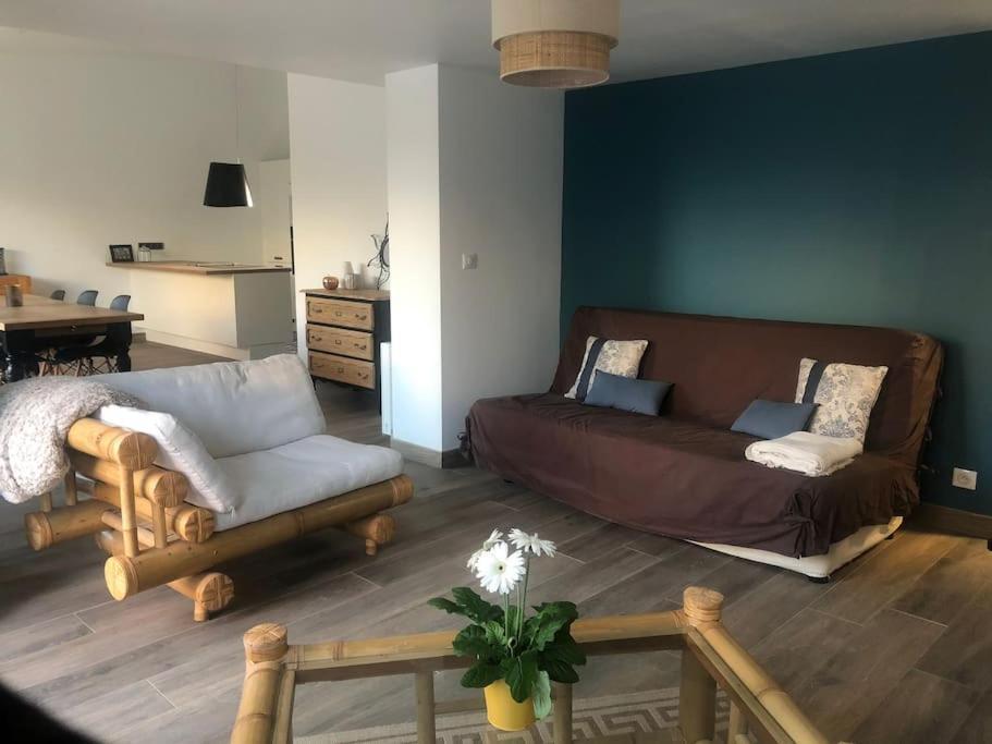 Logement De Plain-Pied Avec Jardin, Terrasse Gurgy Bagian luar foto